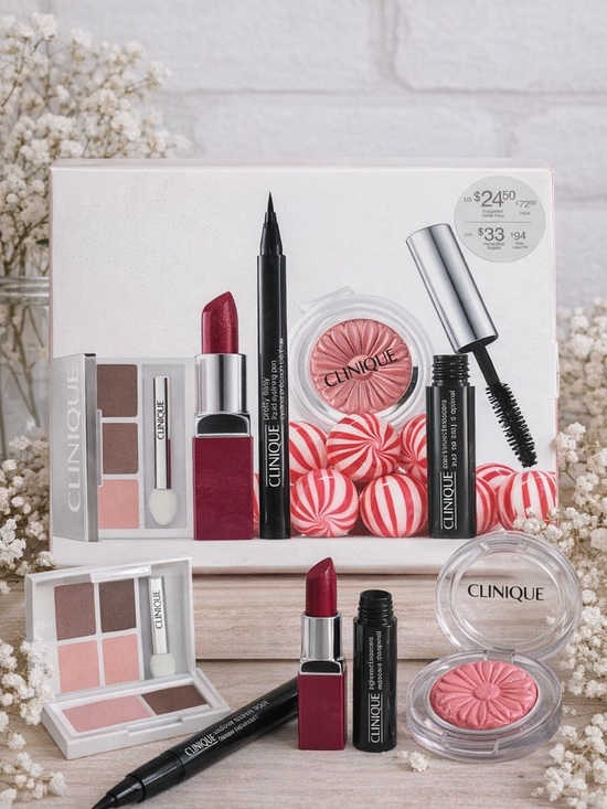 Clinique Other - Clinique NEW Holiday Makeup Gift Set-Lipstick, Mascara, Eye Liner, Eye Shadow
